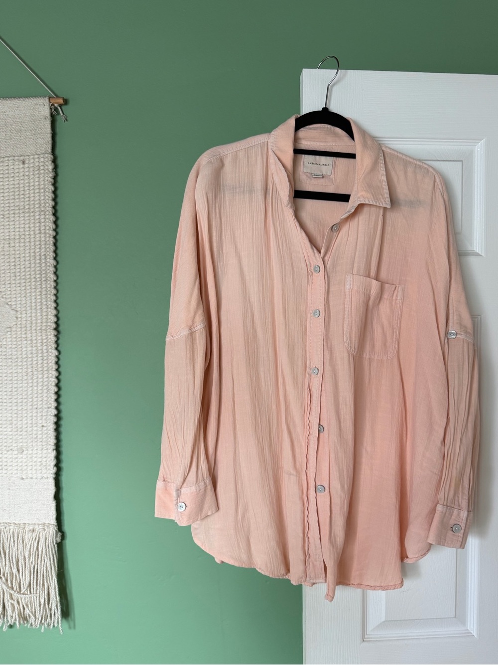 American eagle Light Peach Button-Down Men’s Shirt